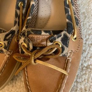 Leopard print Sperry’s flats